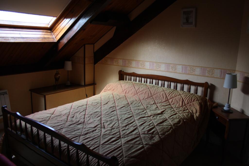 Chambre D'Hotes Les Chenes Chaptelat 部屋 写真